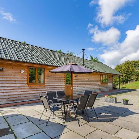 Ploony Hill Lodge Bleddfa ภายนอก รูปภาพ