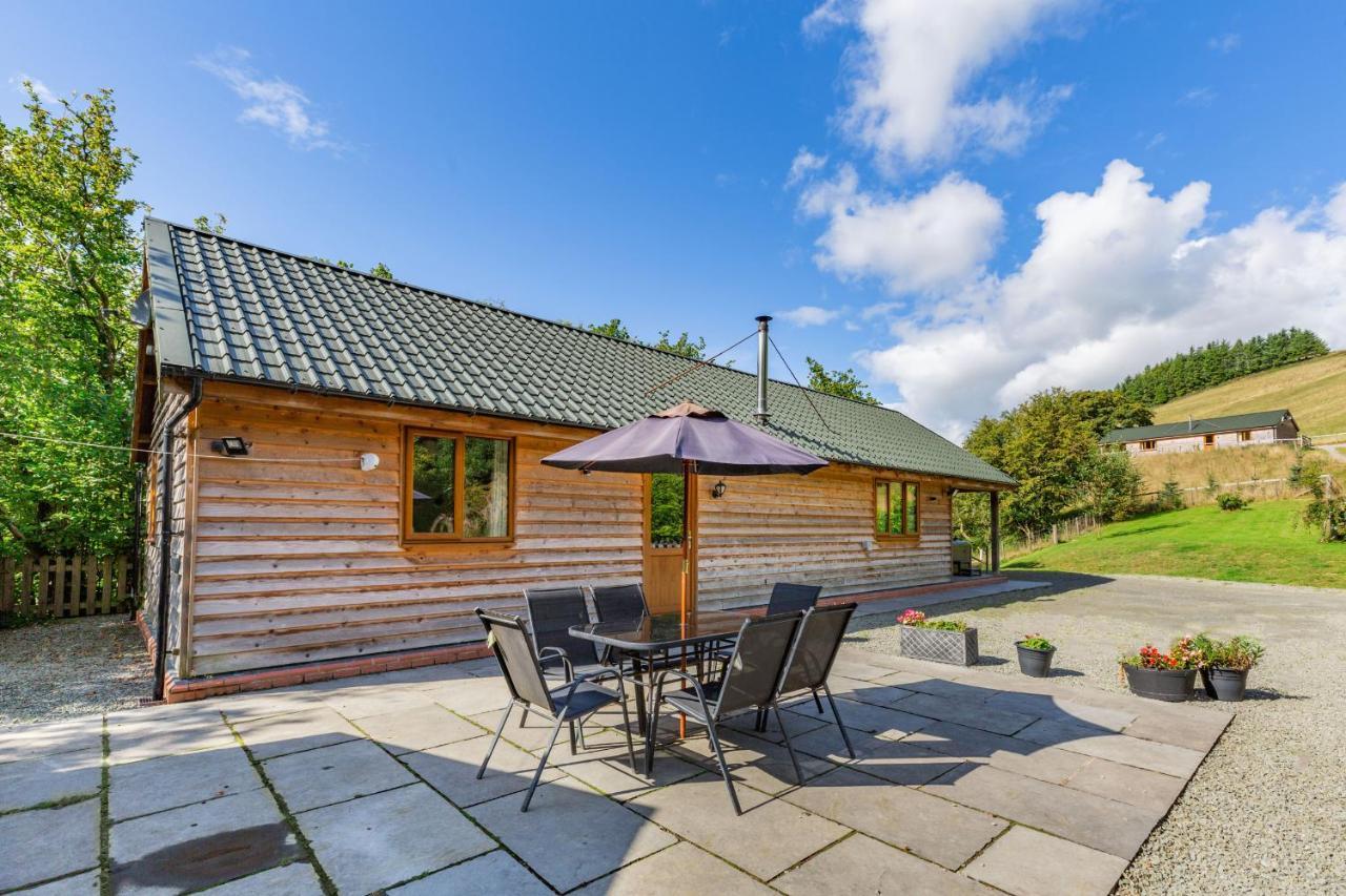 Ploony Hill Lodge Bleddfa ภายนอก รูปภาพ