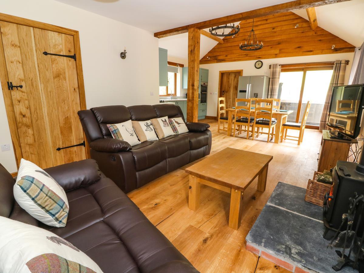 Ploony Hill Lodge Bleddfa ภายนอก รูปภาพ